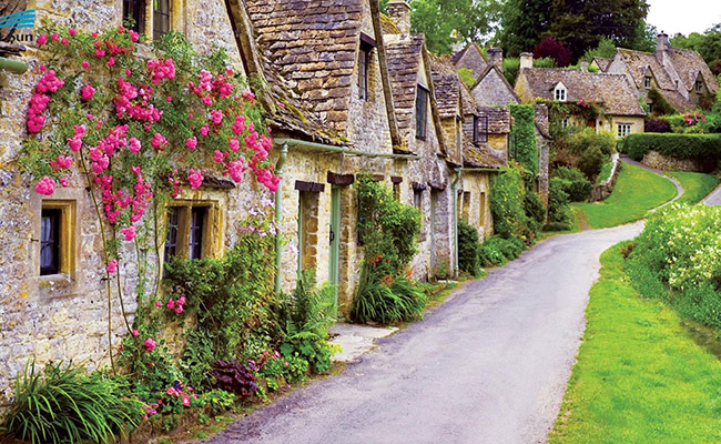 Vẻ đẹp “thanh bình” của 5 ngôi làng đẹp nhất châu Âu