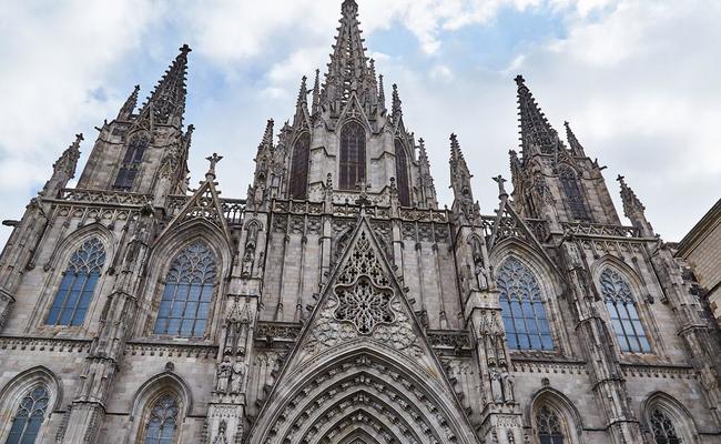 du lịch Barcelona - nhà thờ Barcelona