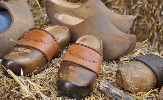 giày gỗ Hà Lan