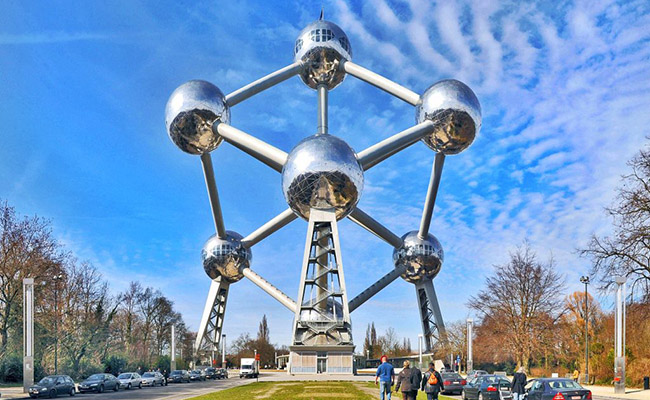 Atomium mô hình phân tử học biểu tượng thời đại mới của Bỉ