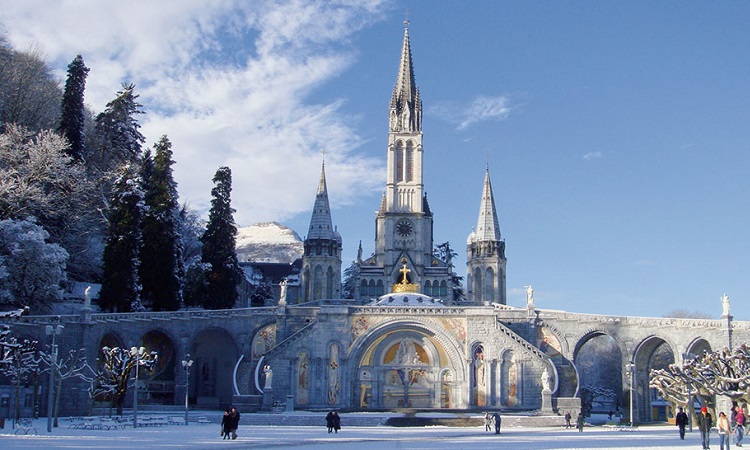 Lourdes, Pháp