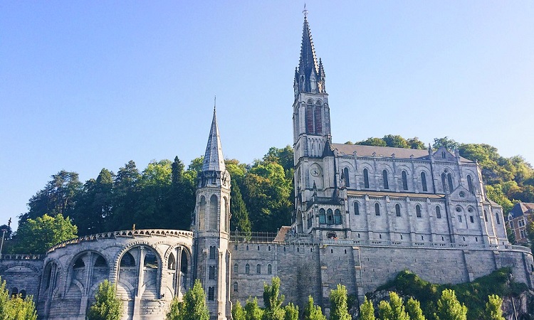 Thánh đường Sanctuary of Our Lady of Lourdes