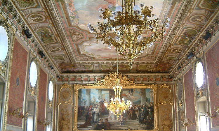 Cung điện Palais des Ducs