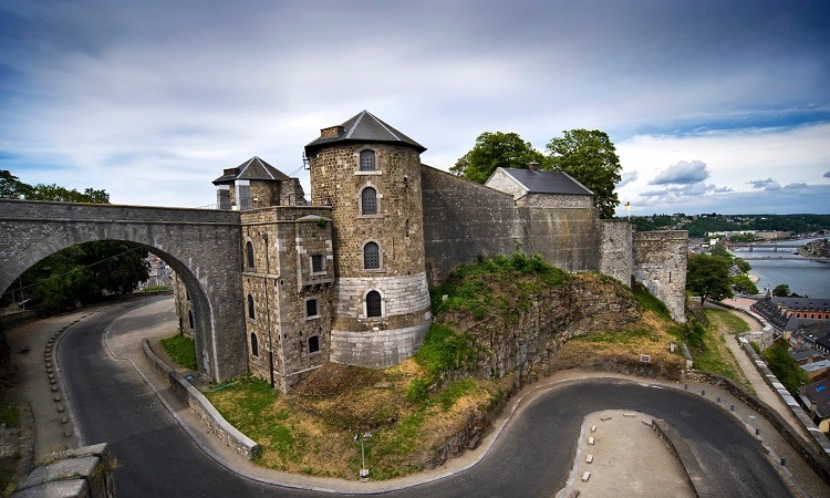 Lâu đài từng là 1 thành lũy quan trọng trong lịch sử