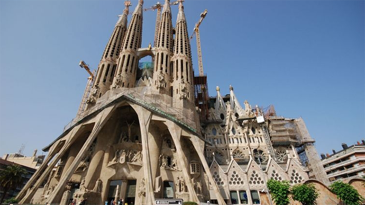 Nhà thờ La Sagrada Familia
