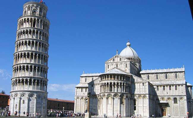 Tháp nghiêng Pisa – Biểu tượng của Italia